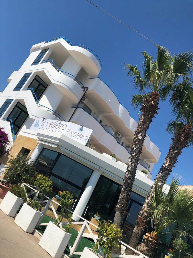 Hotel Il Veliero Торре-Сан-Джованни-Удженто Экстерьер фото