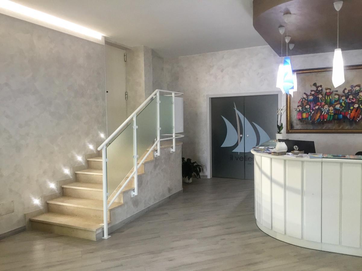 Hotel Il Veliero Торре-Сан-Джованни-Удженто Экстерьер фото