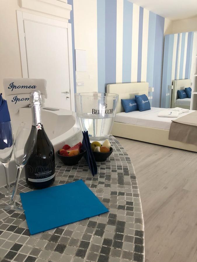 Hotel Il Veliero Торре-Сан-Джованни-Удженто Экстерьер фото